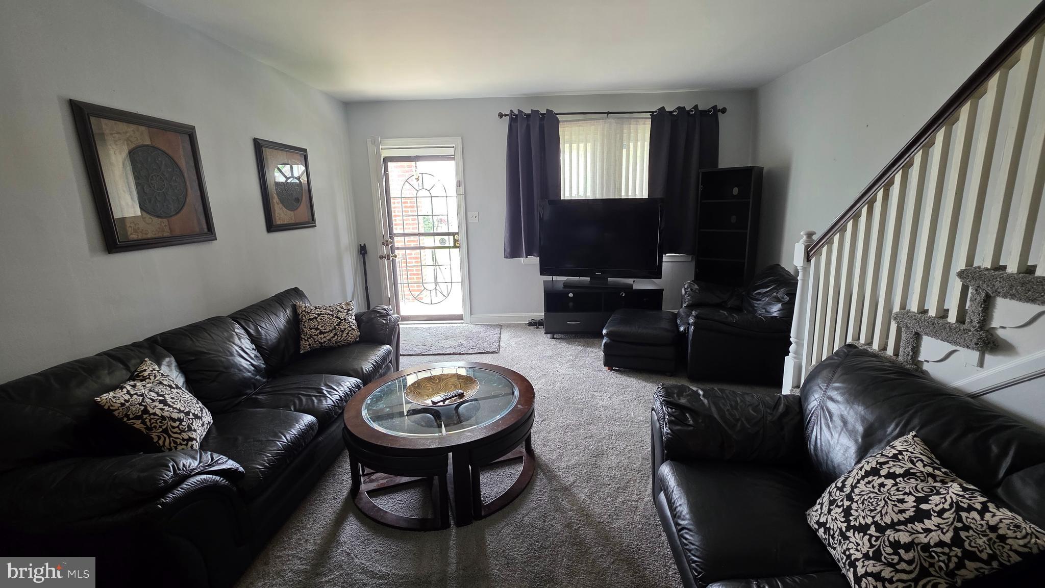 YEADON - Residential