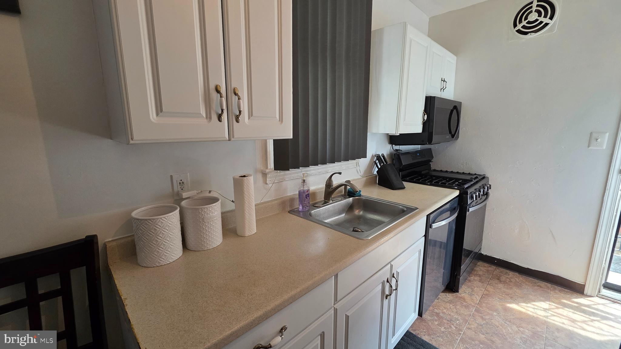 YEADON - Residential