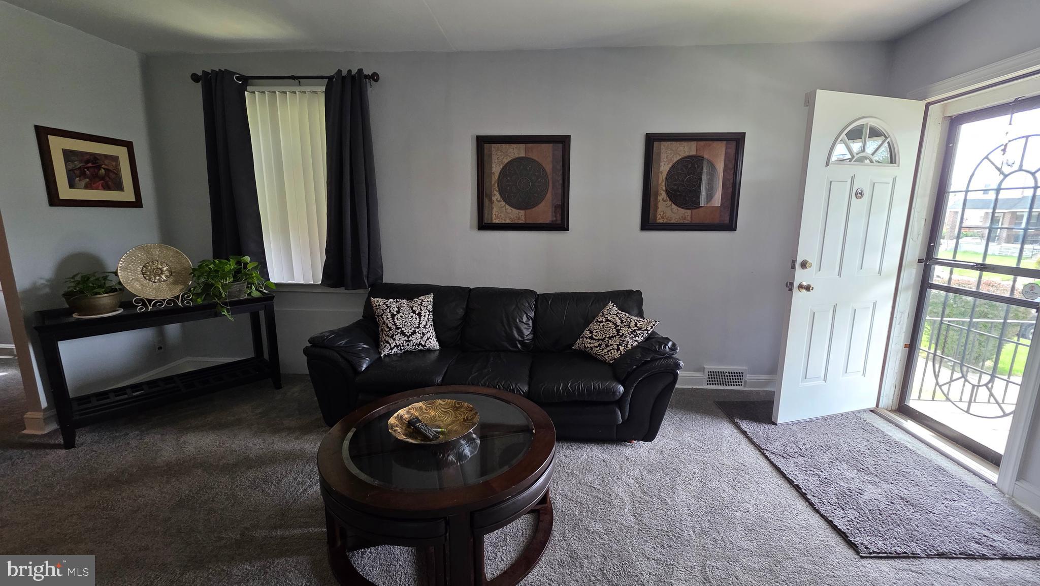 YEADON - Residential