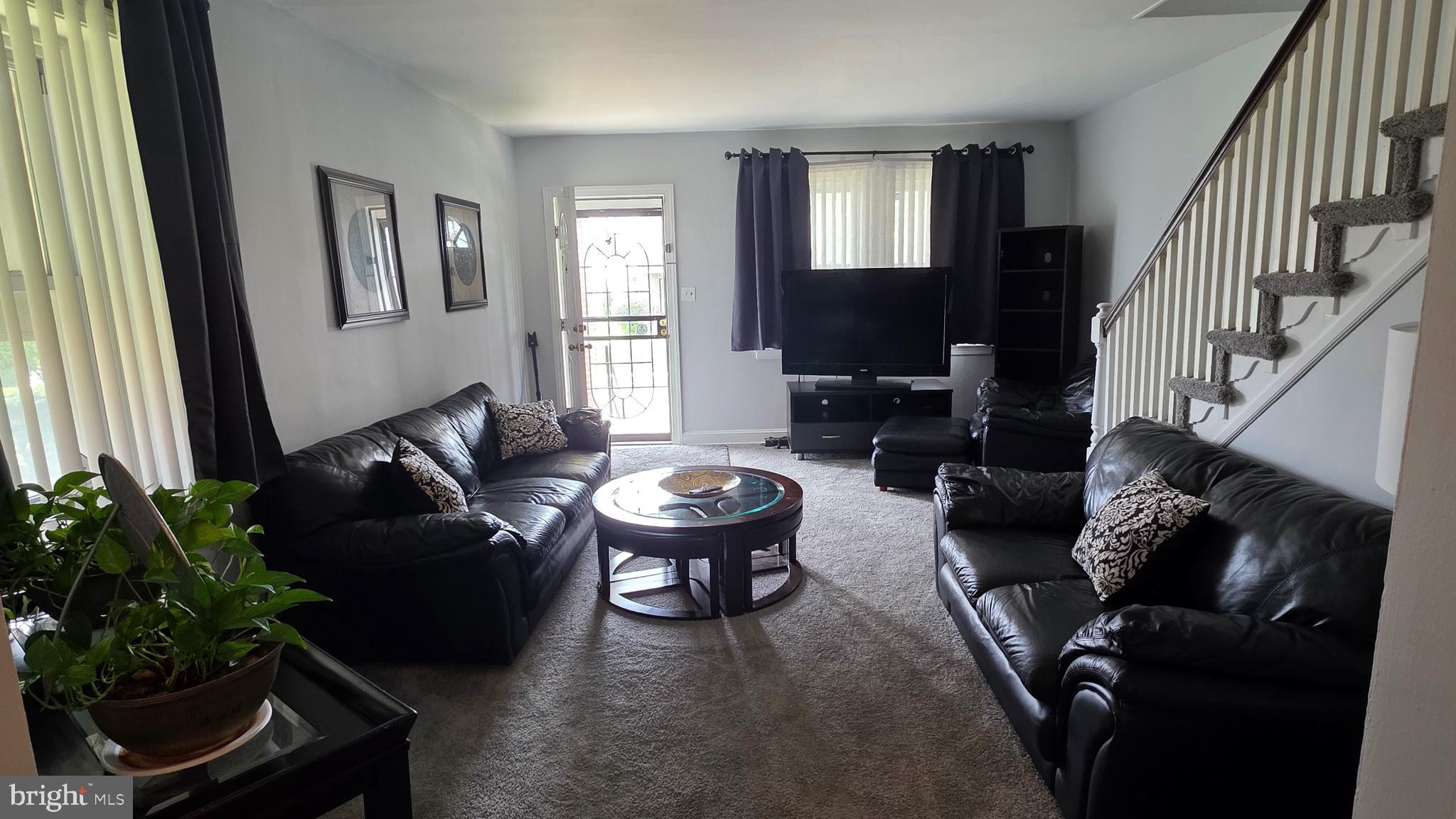 YEADON - Residential