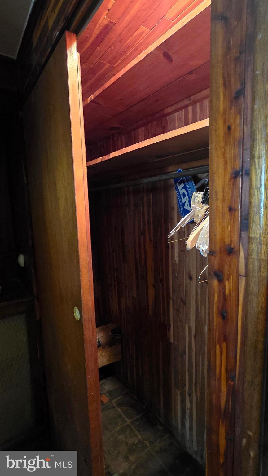 YEADON - Residential