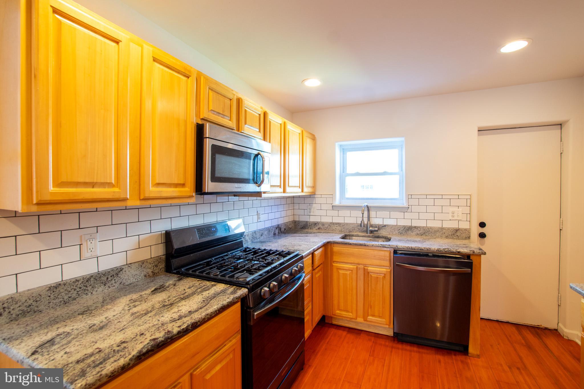 POINT BREEZE - Residential Lease