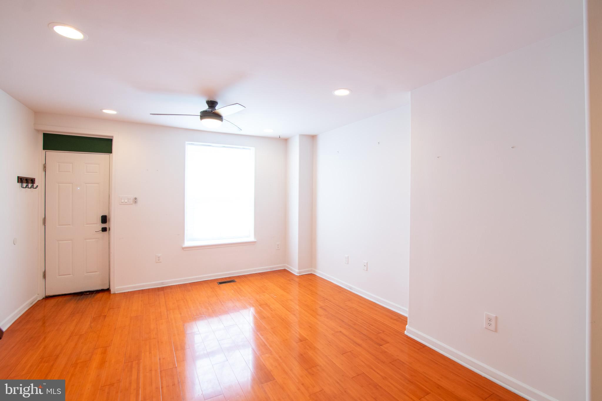 POINT BREEZE - Residential Lease