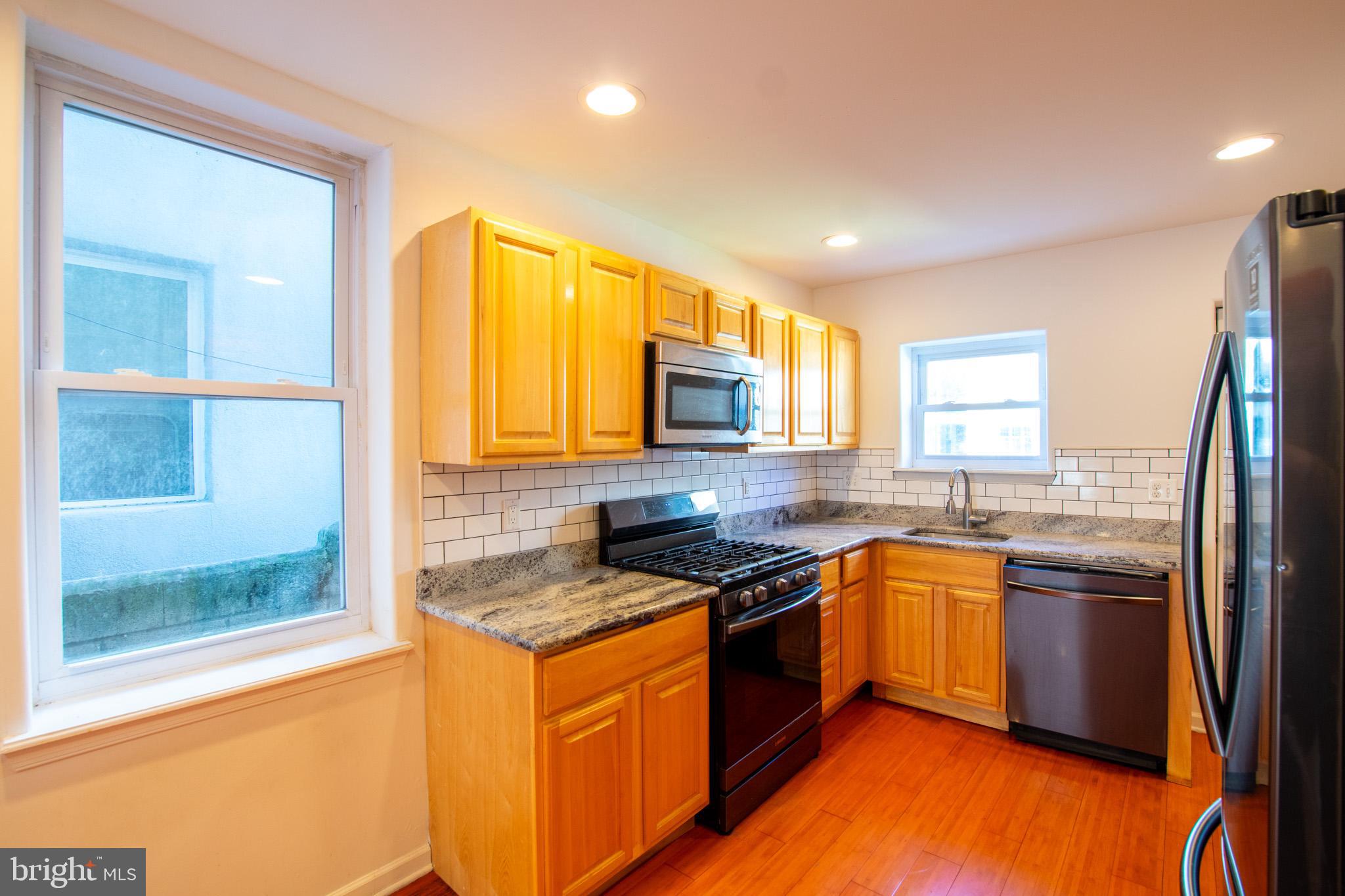 POINT BREEZE - Residential Lease