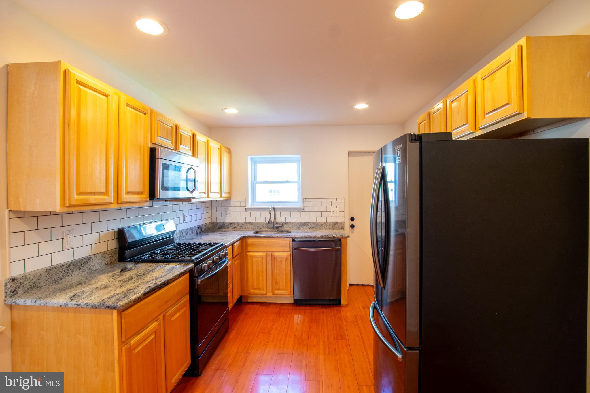 POINT BREEZE - Residential Lease