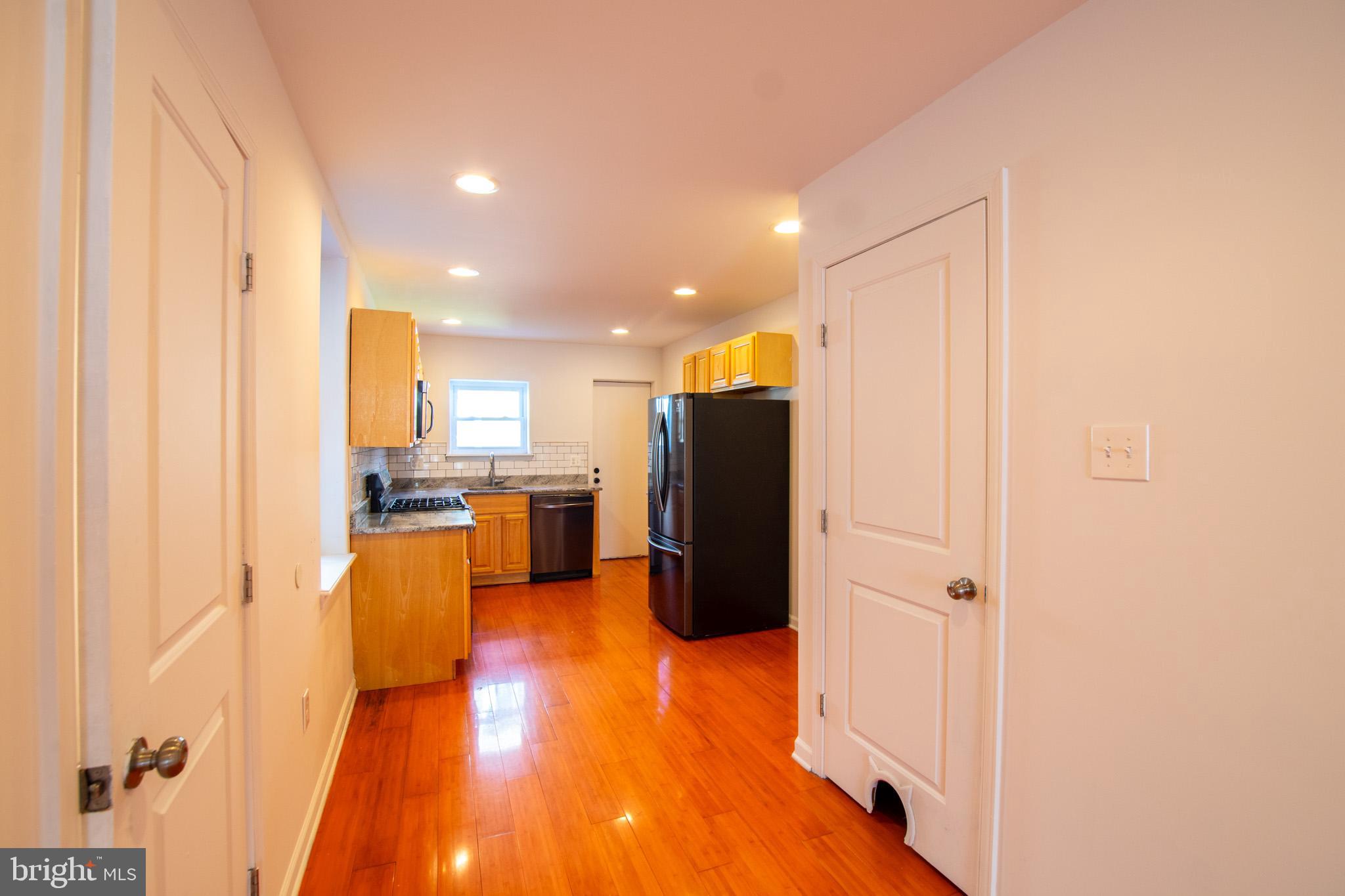 POINT BREEZE - Residential Lease
