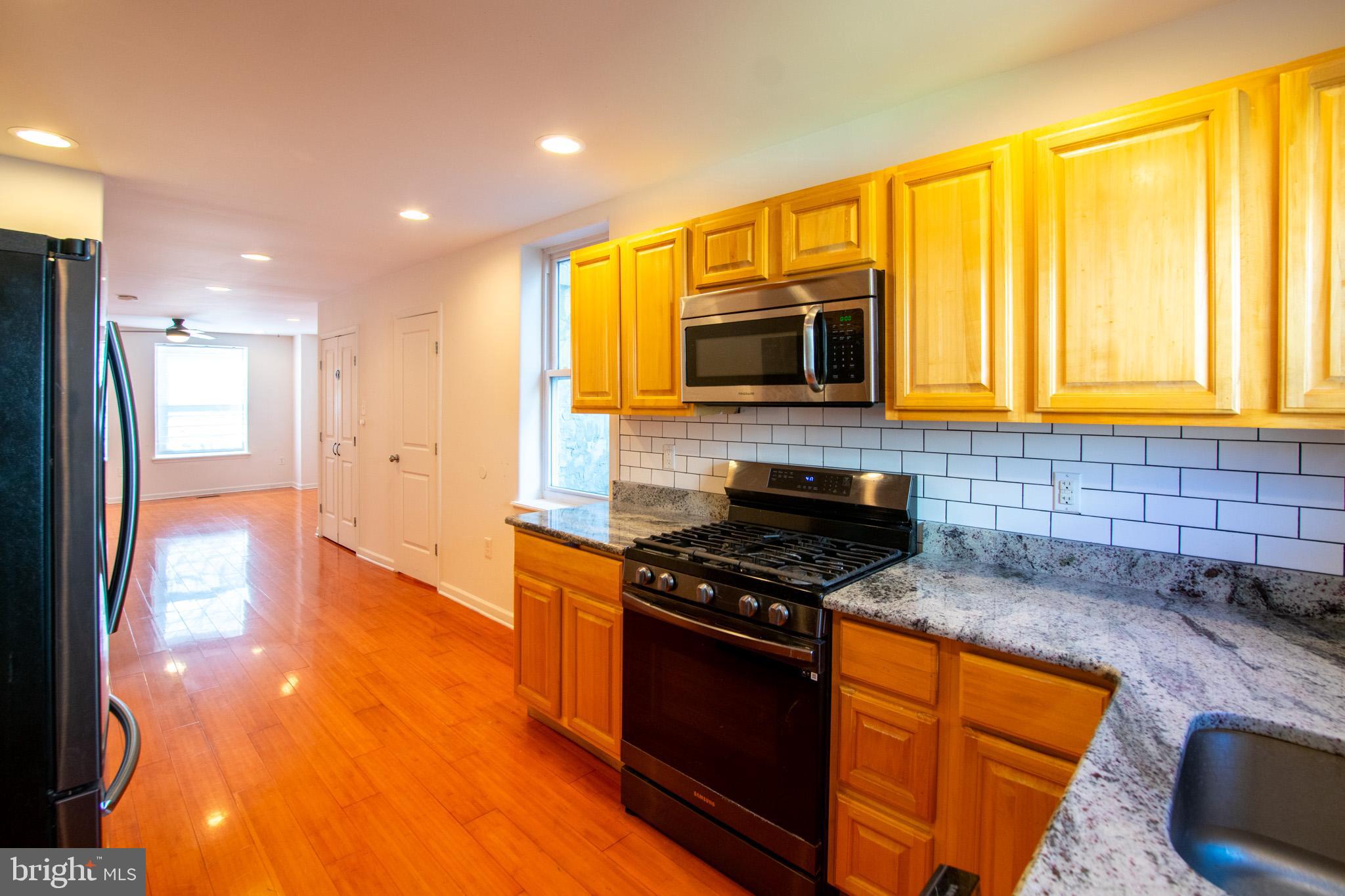 POINT BREEZE - Residential Lease