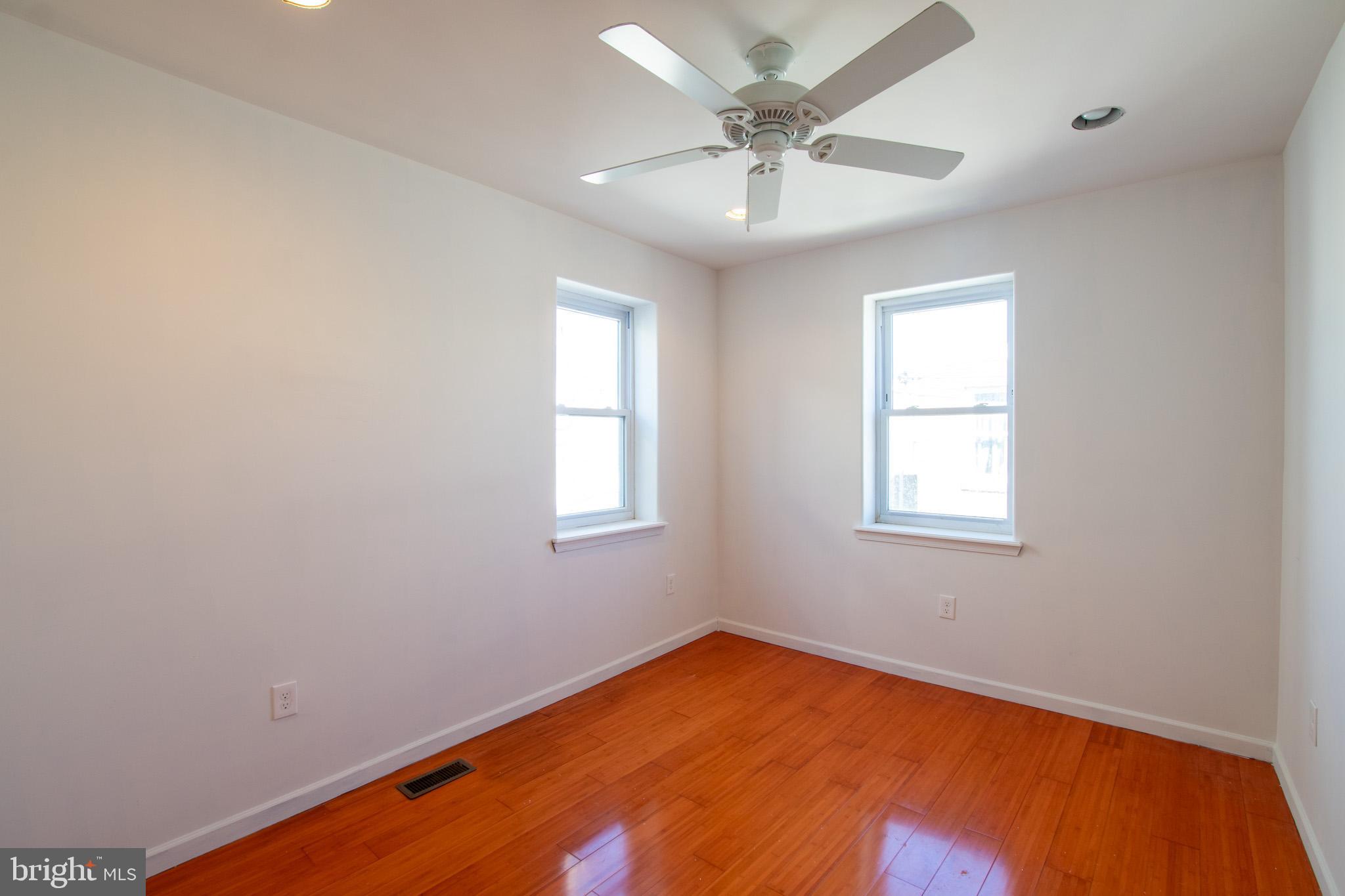 POINT BREEZE - Residential Lease