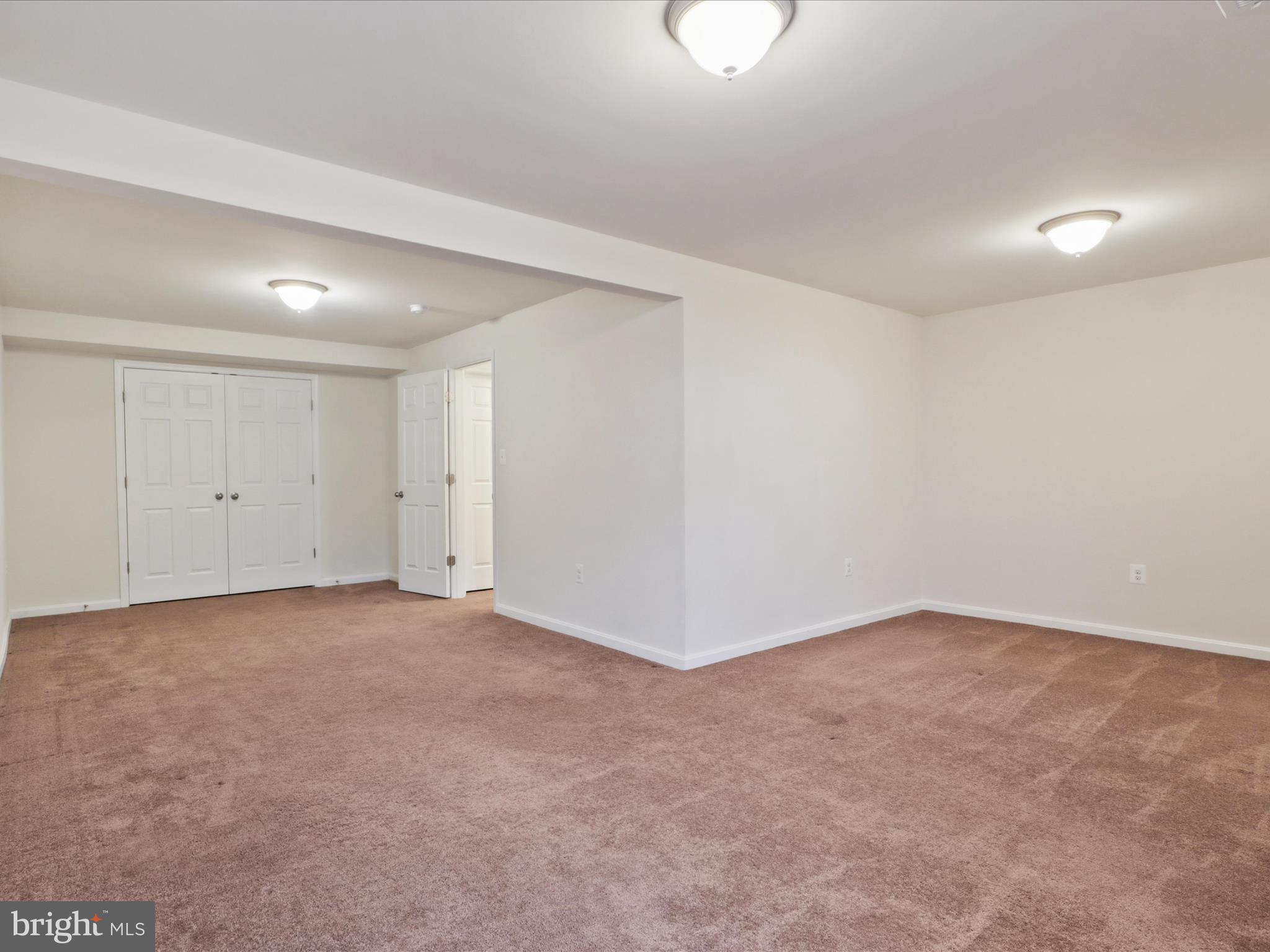 EAGLES POINTE WEST - Residential