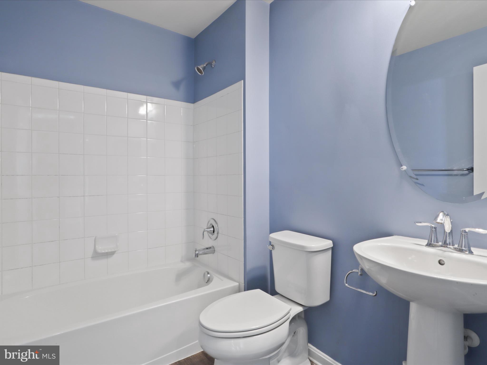 EAGLES POINTE WEST - Residential