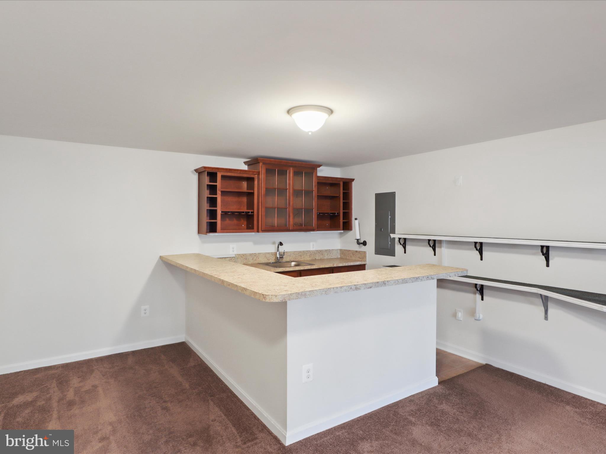 EAGLES POINTE WEST - Residential