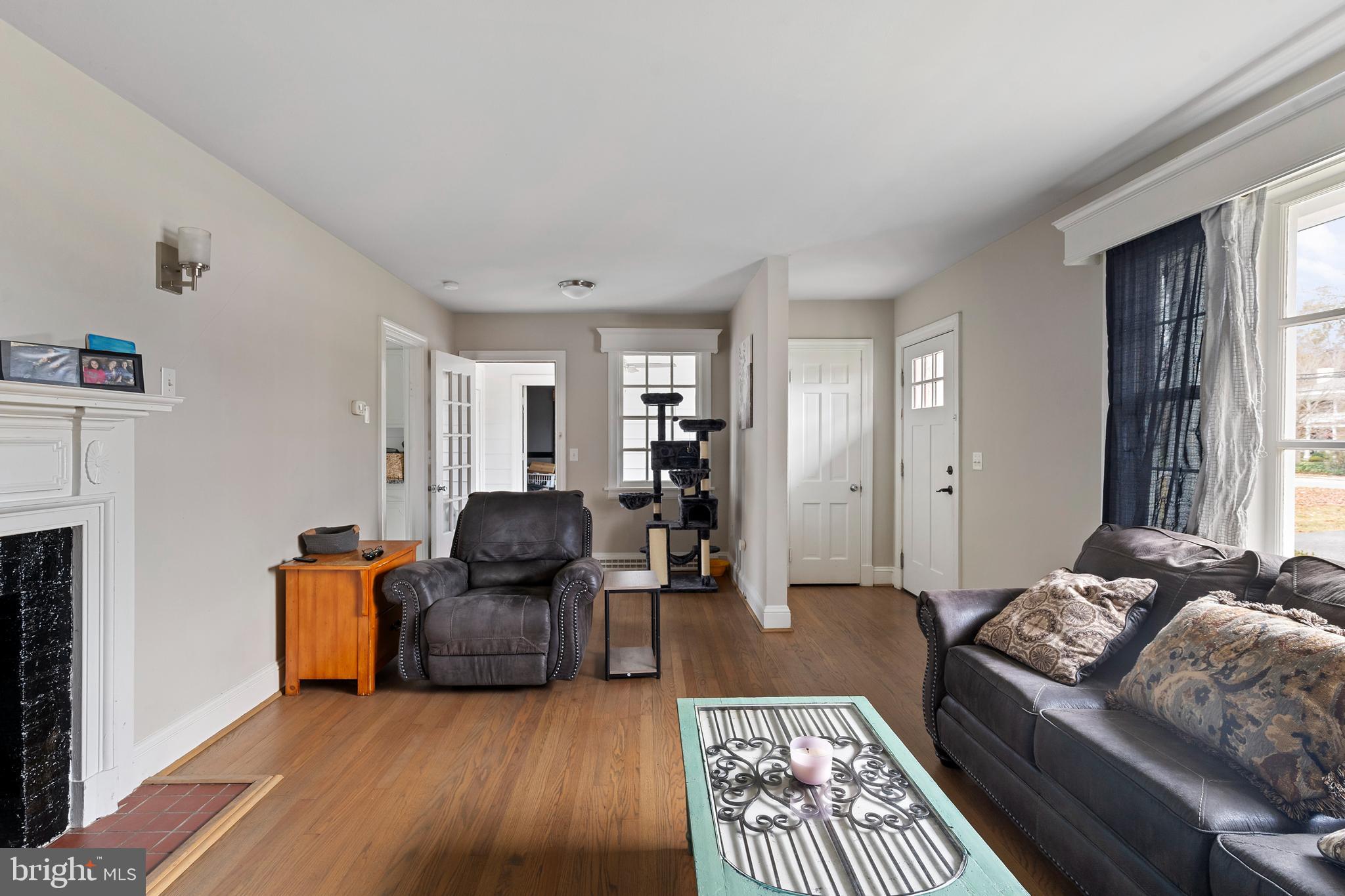 WHITE CREST - Residential