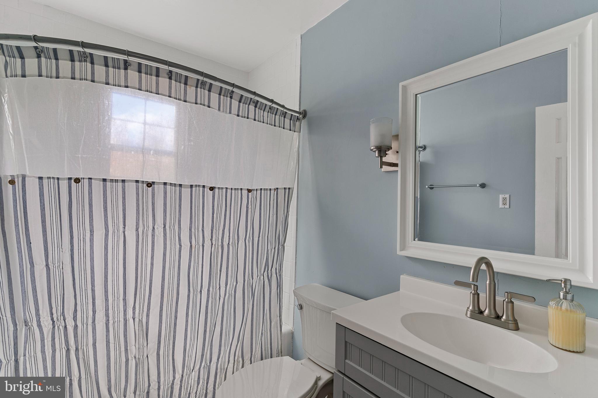 WHITE CREST - Residential