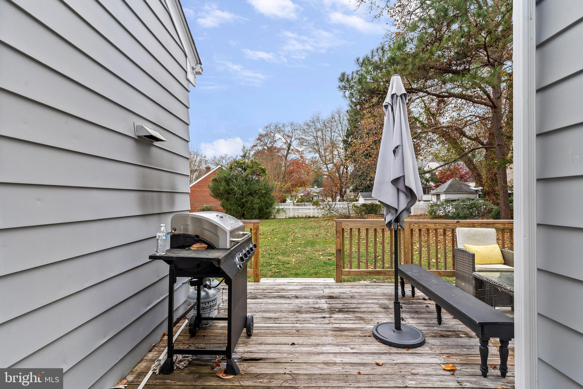 WHITE CREST - Residential