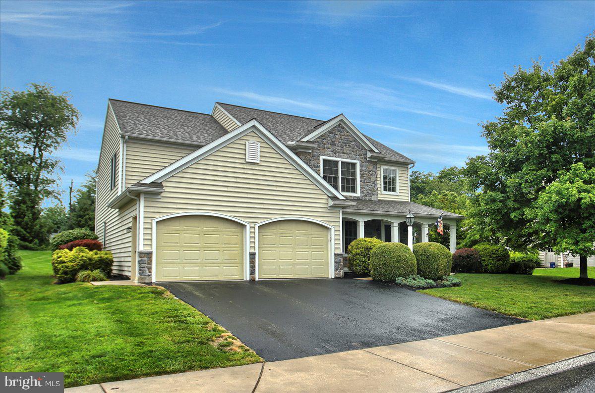 WINDING HILLS - Residential