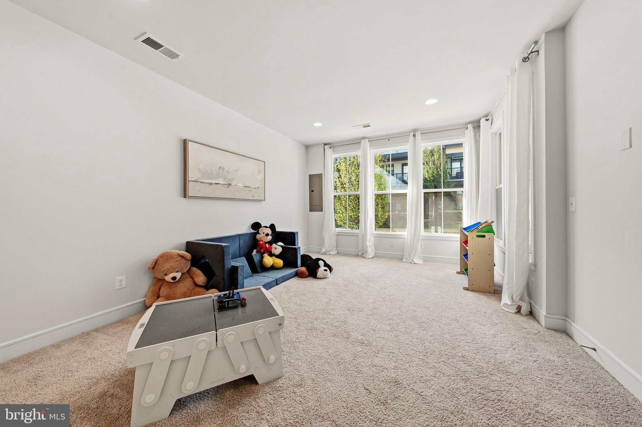 BRAMBLETON - Residential