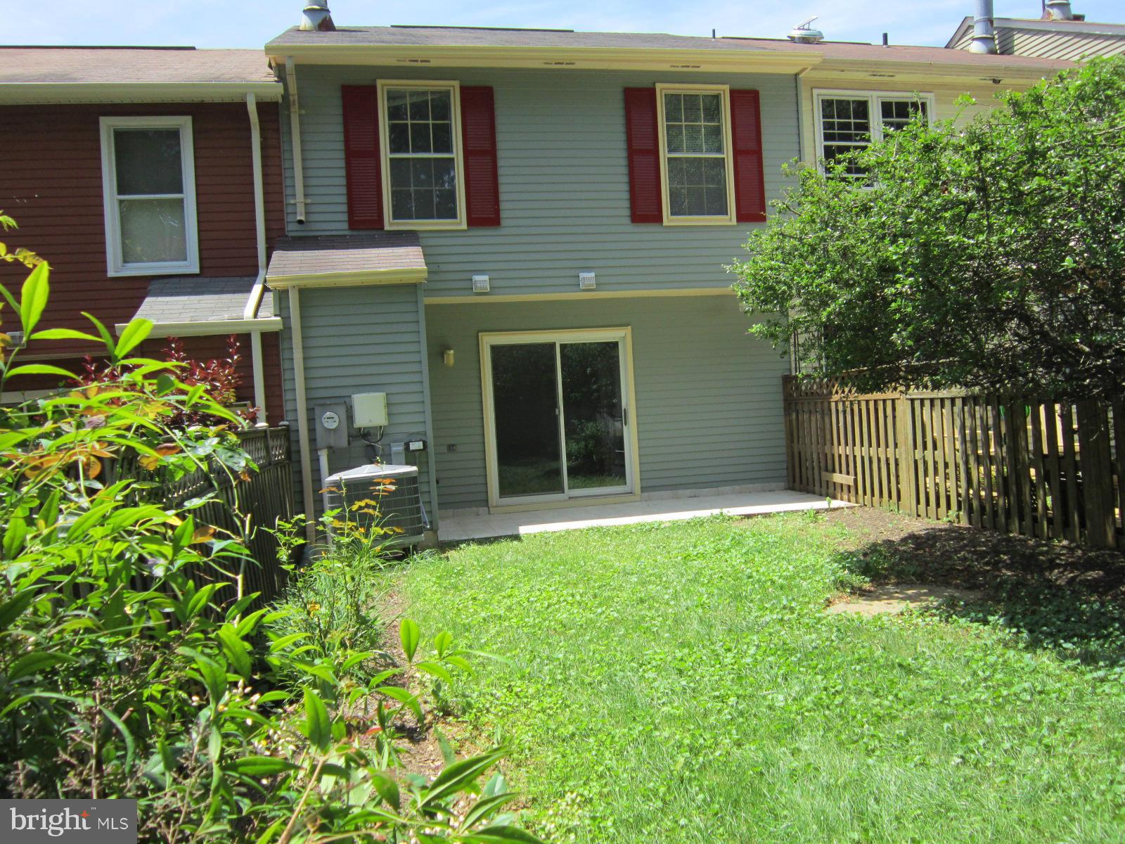 WHISPERING WOODS - Residential