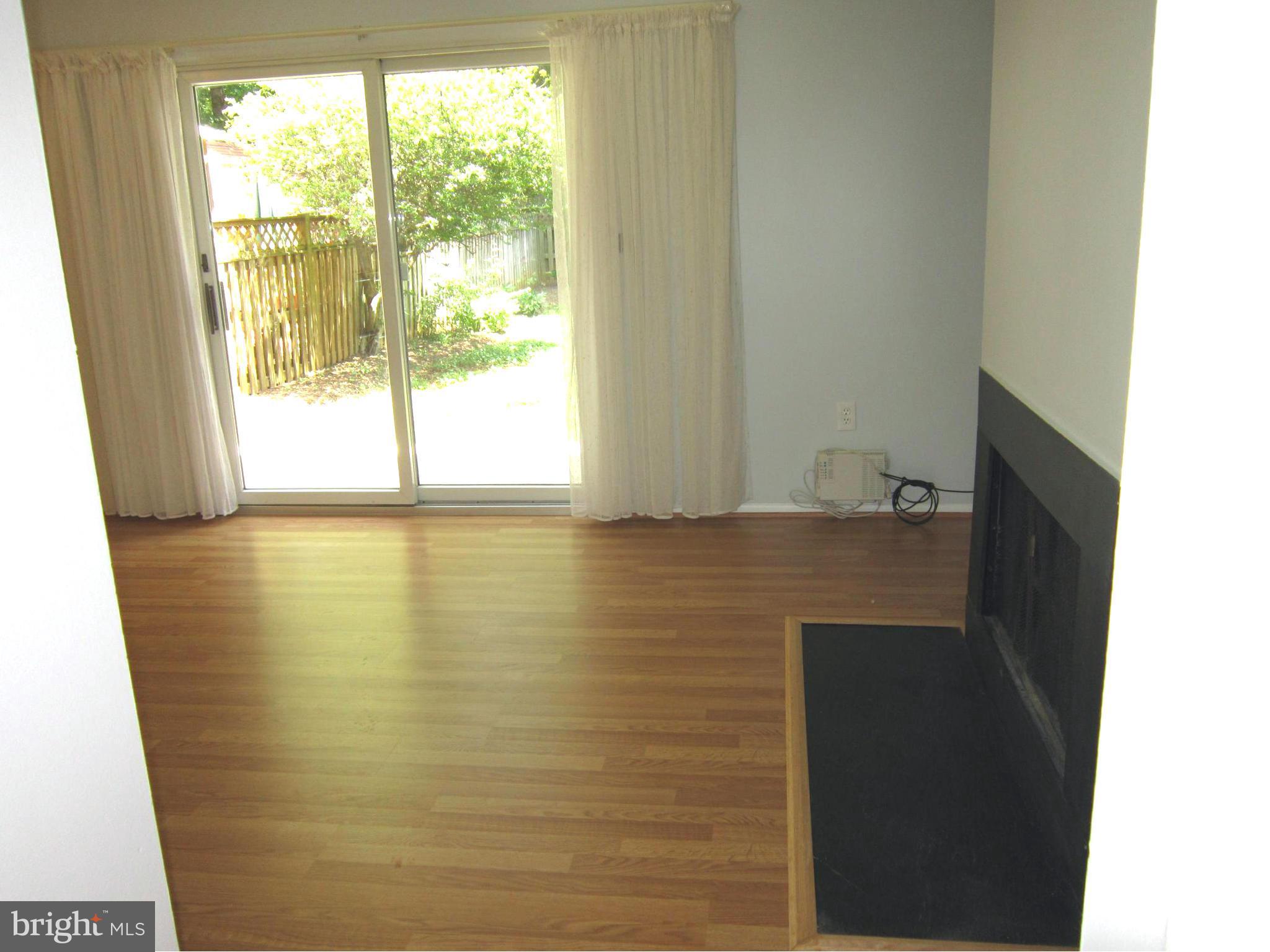 WHISPERING WOODS - Residential