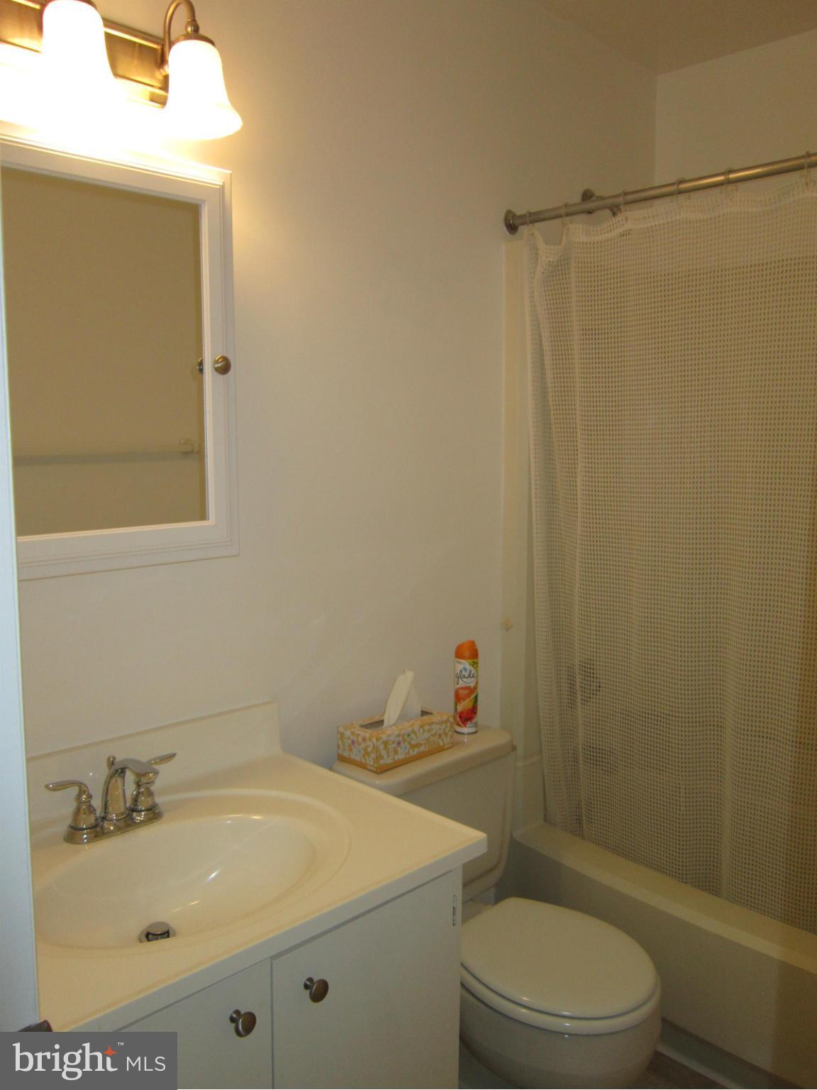 WHISPERING WOODS - Residential