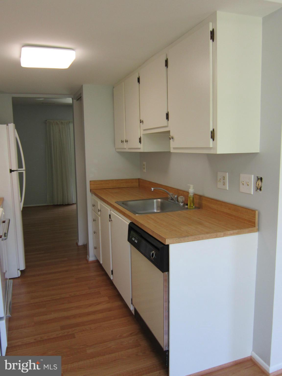 WHISPERING WOODS - Residential