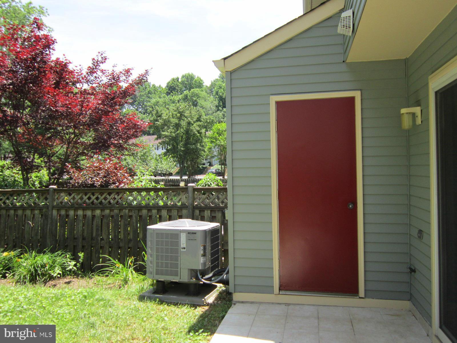 WHISPERING WOODS - Residential