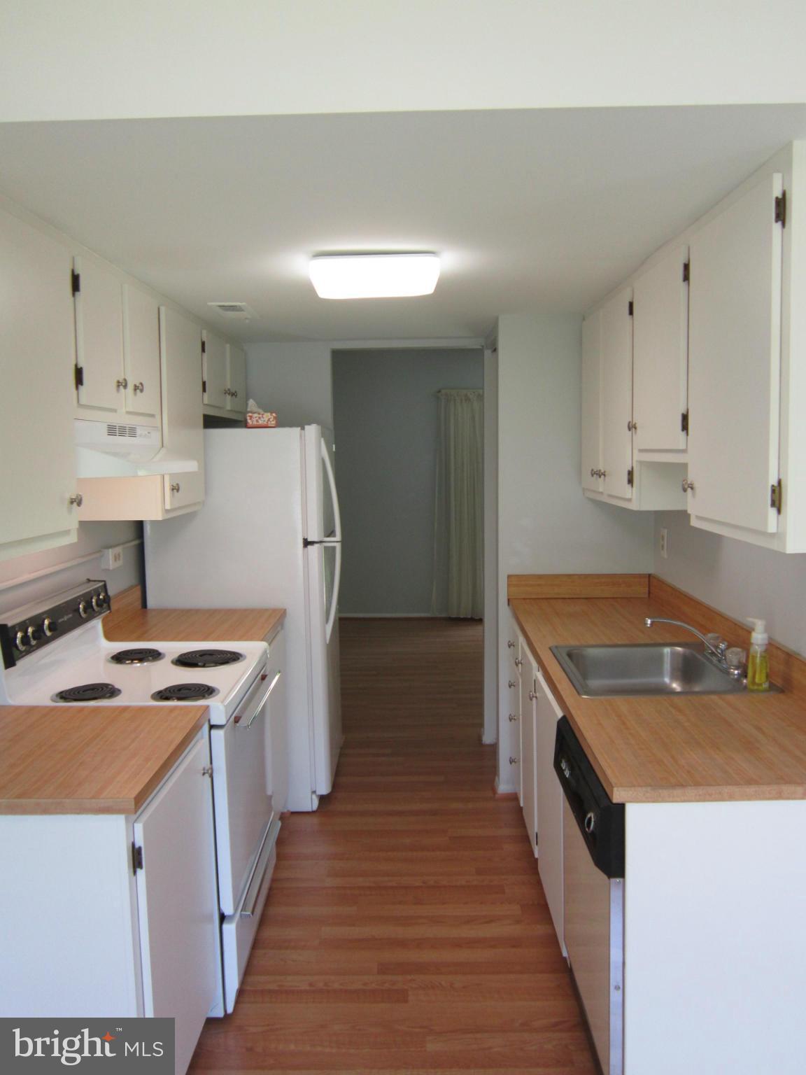 WHISPERING WOODS - Residential