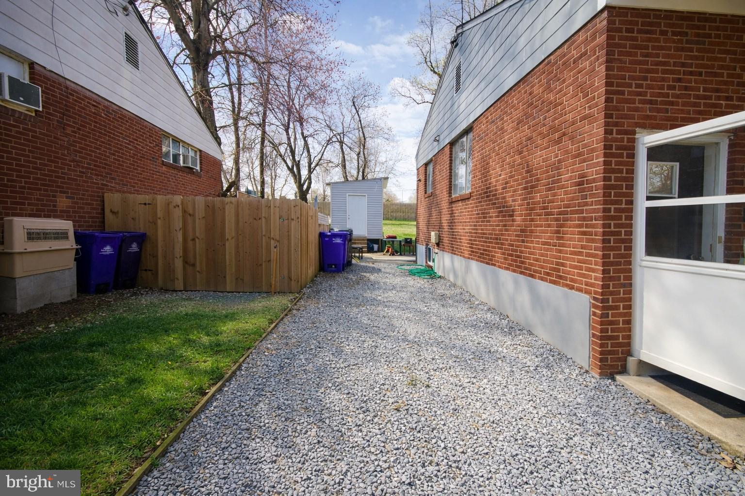 ASPEN HILL - Residential