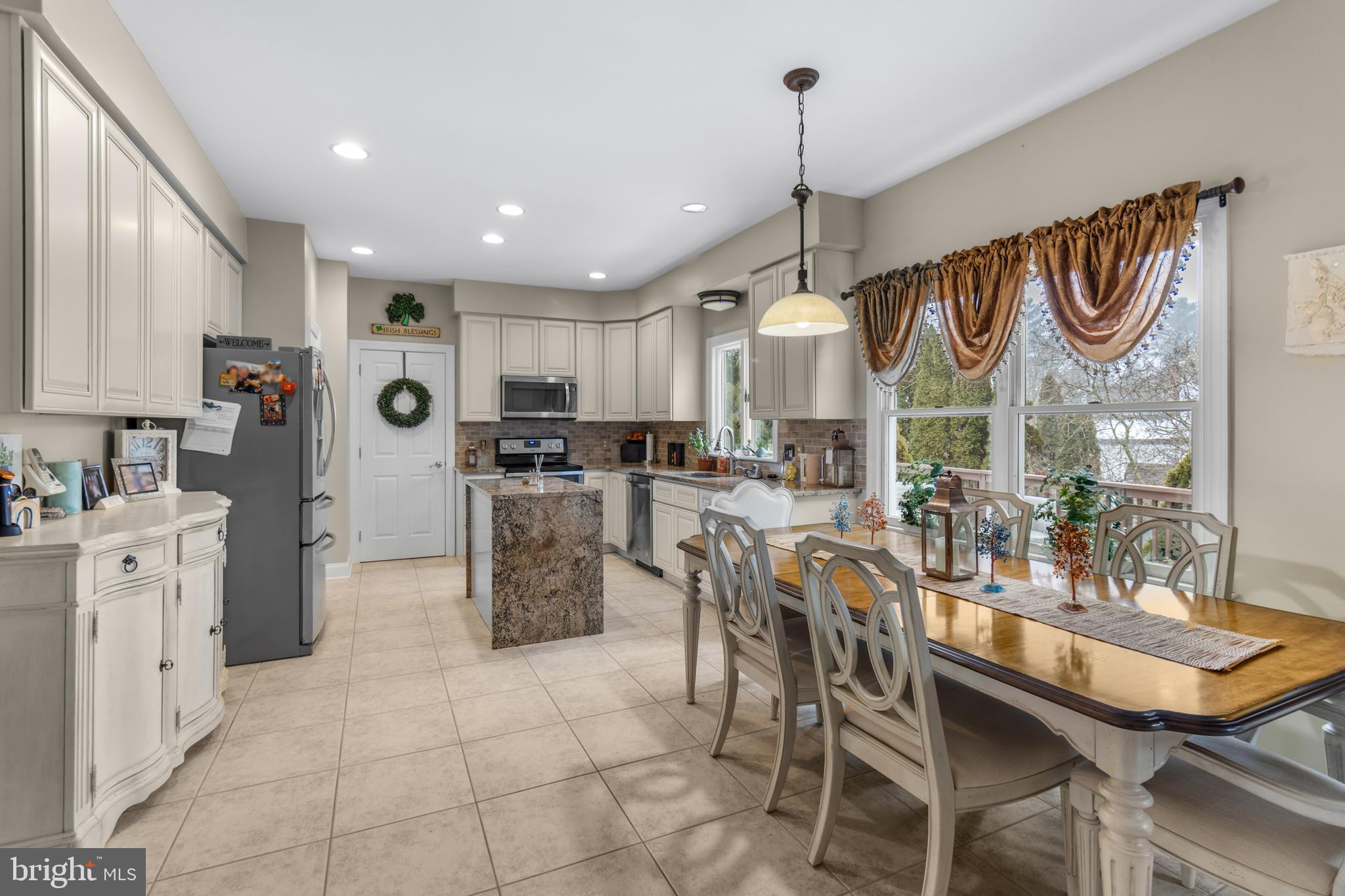 MARIANNE - Residential