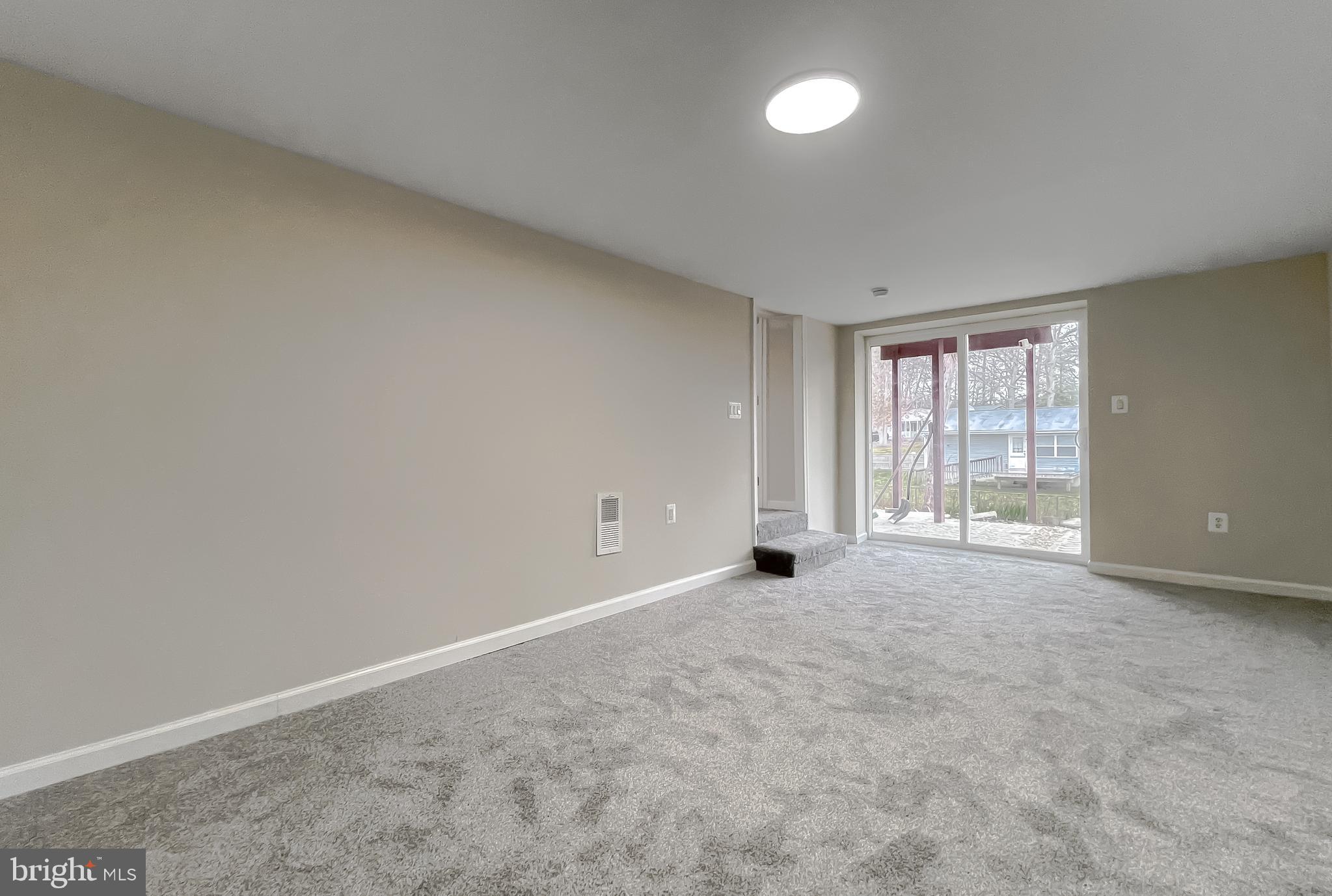 SPRING VALLEY - Residential