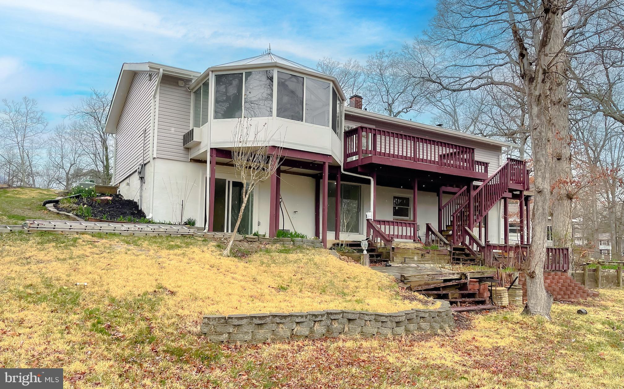 SPRING VALLEY - Residential