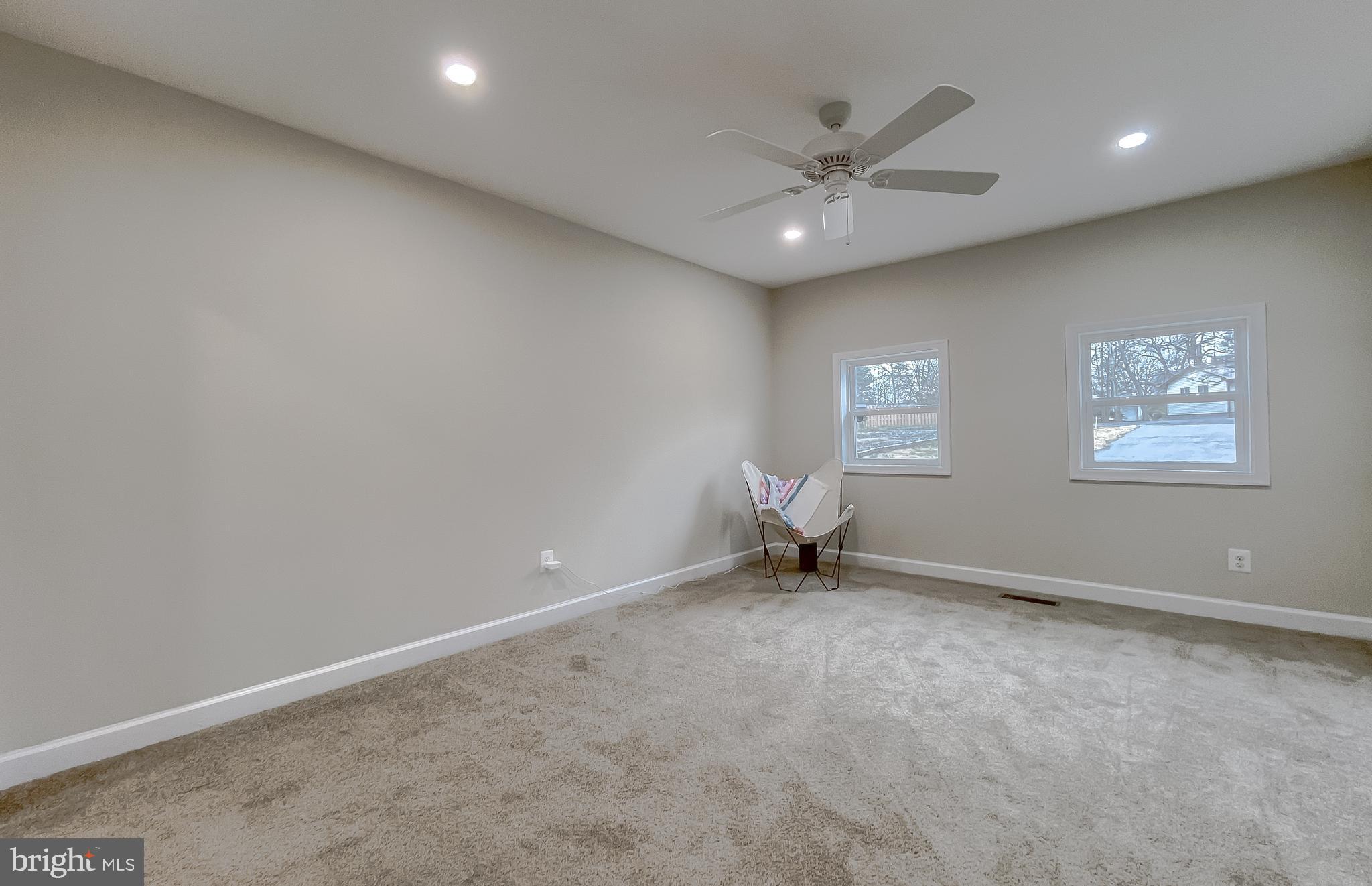 SPRING VALLEY - Residential