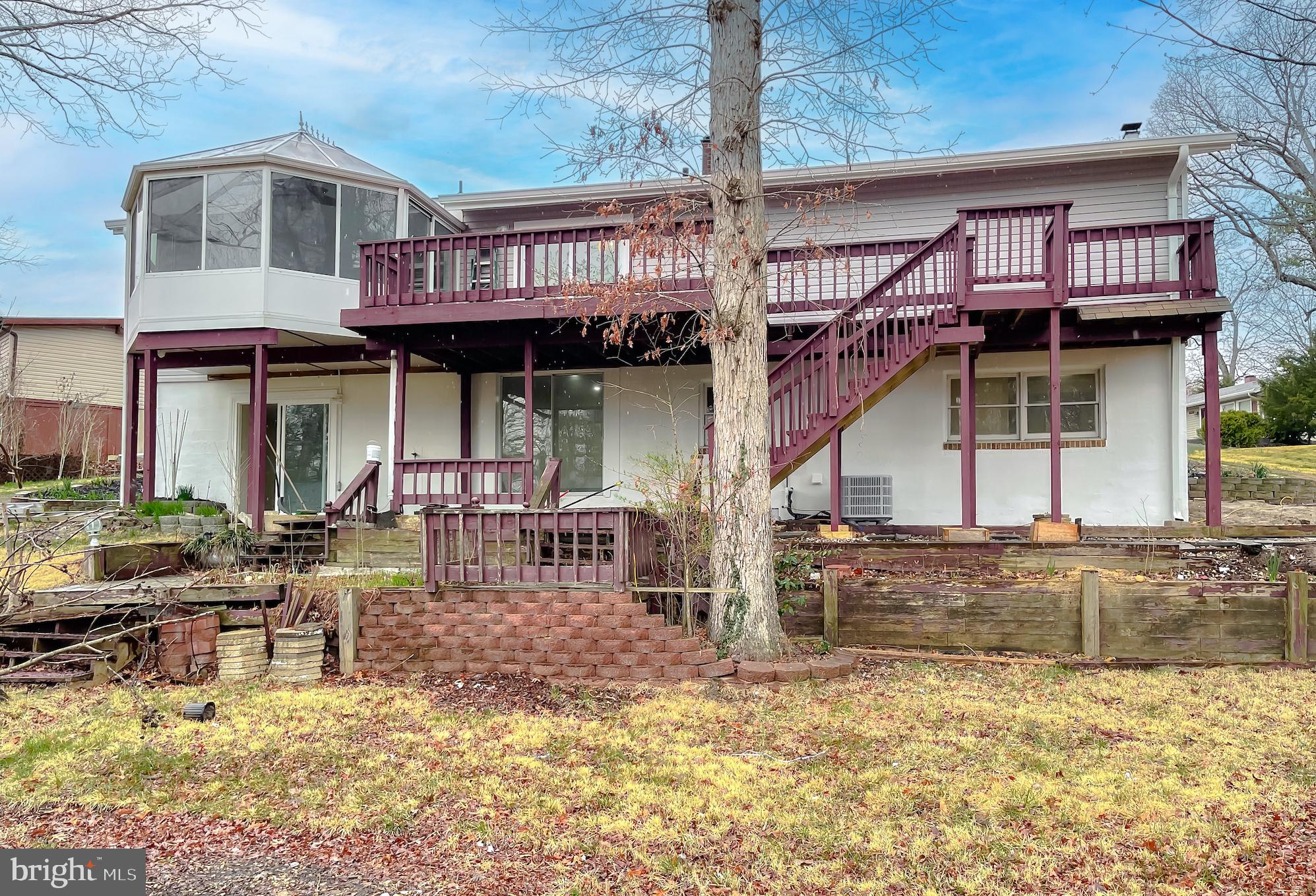 SPRING VALLEY - Residential