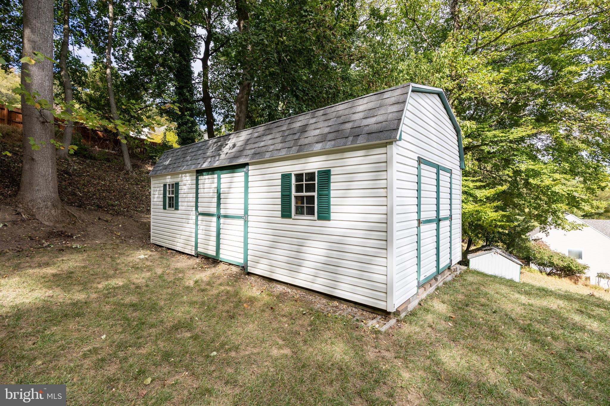 BEATTY WOODS - Residential