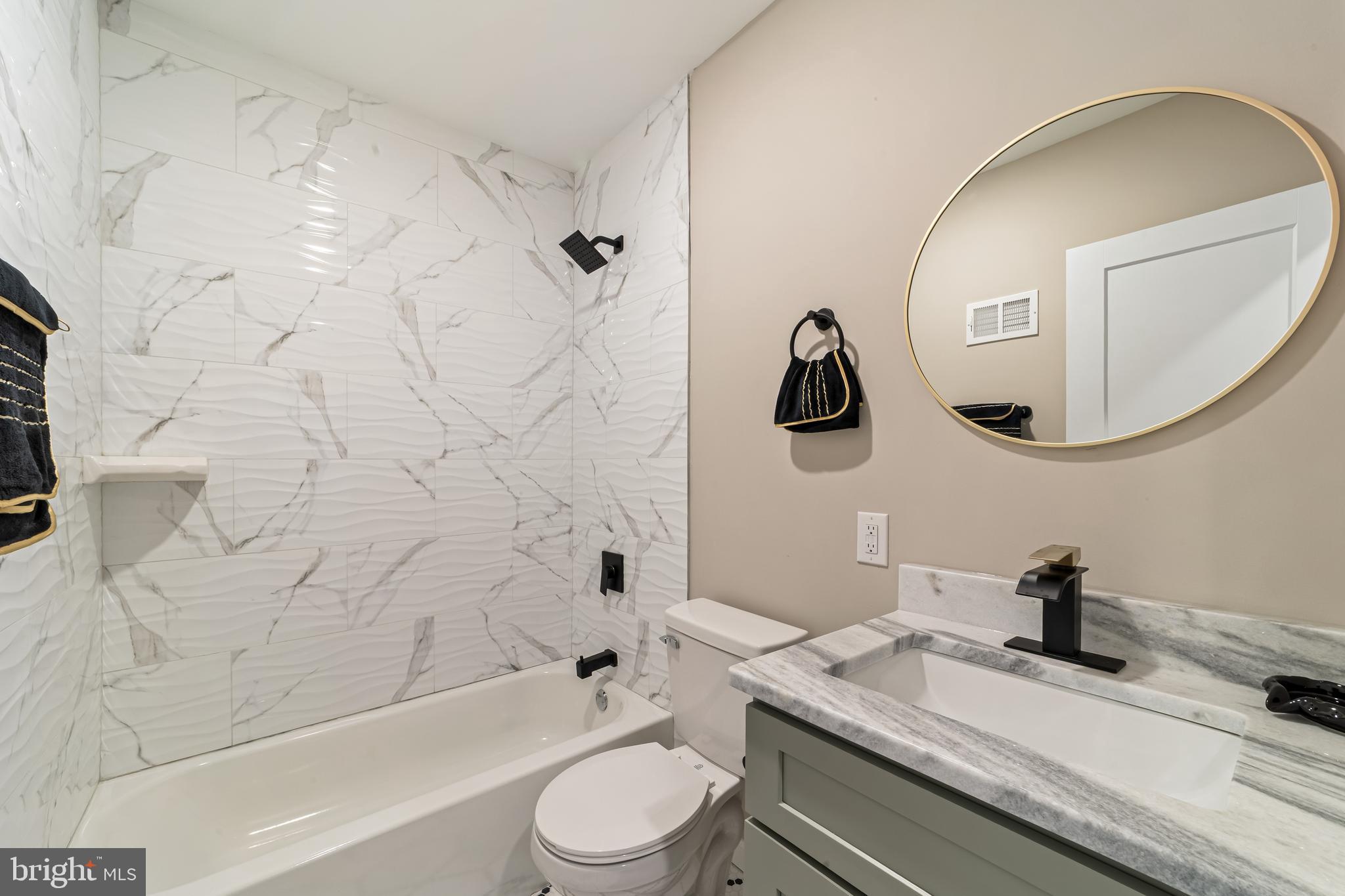 WALNUT HILL - Residential