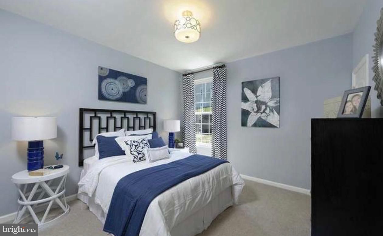 HILLS OF AQUIA - Residential