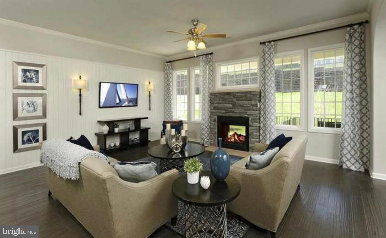 HILLS OF AQUIA - Residential