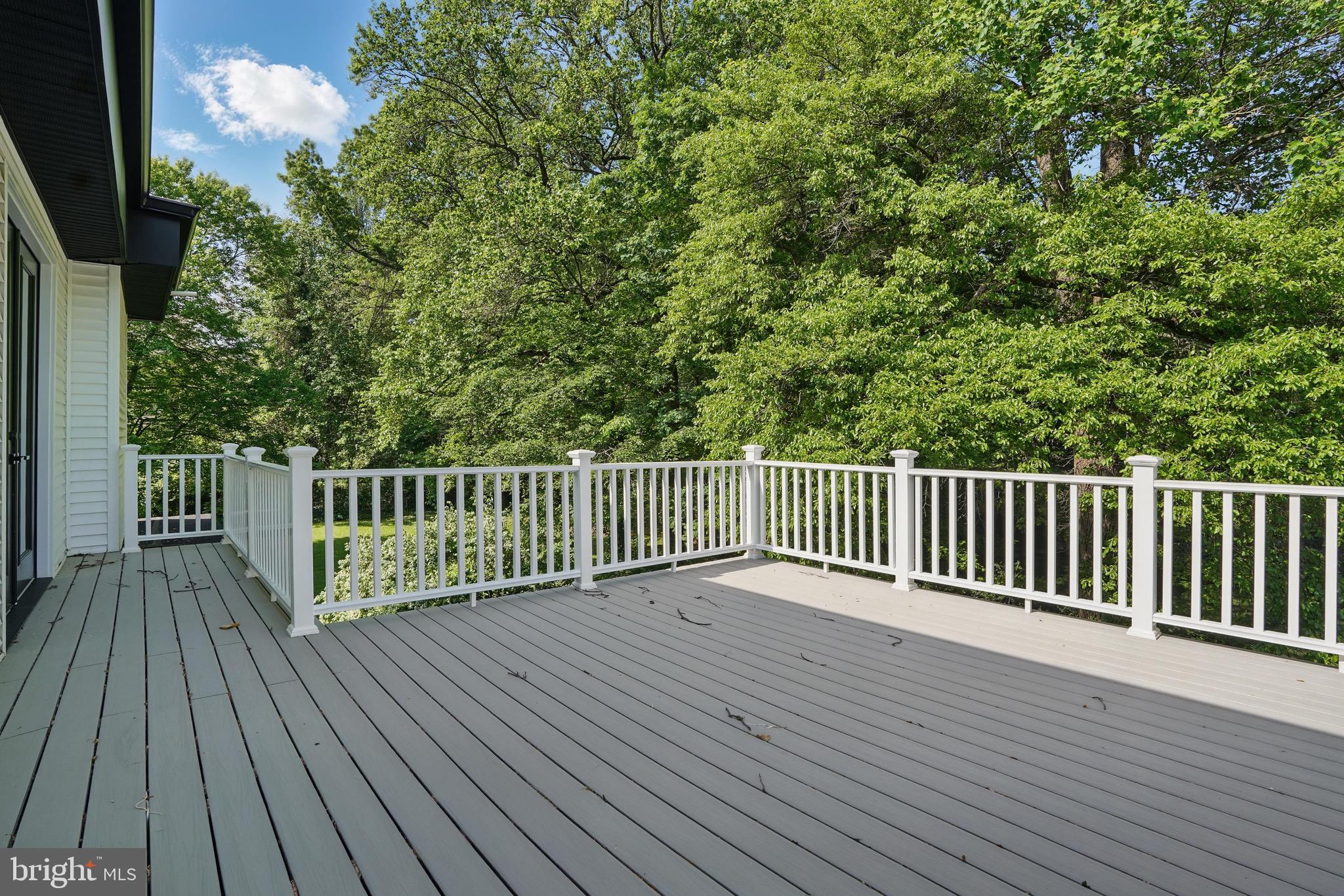 HOLLY PARK - Residential