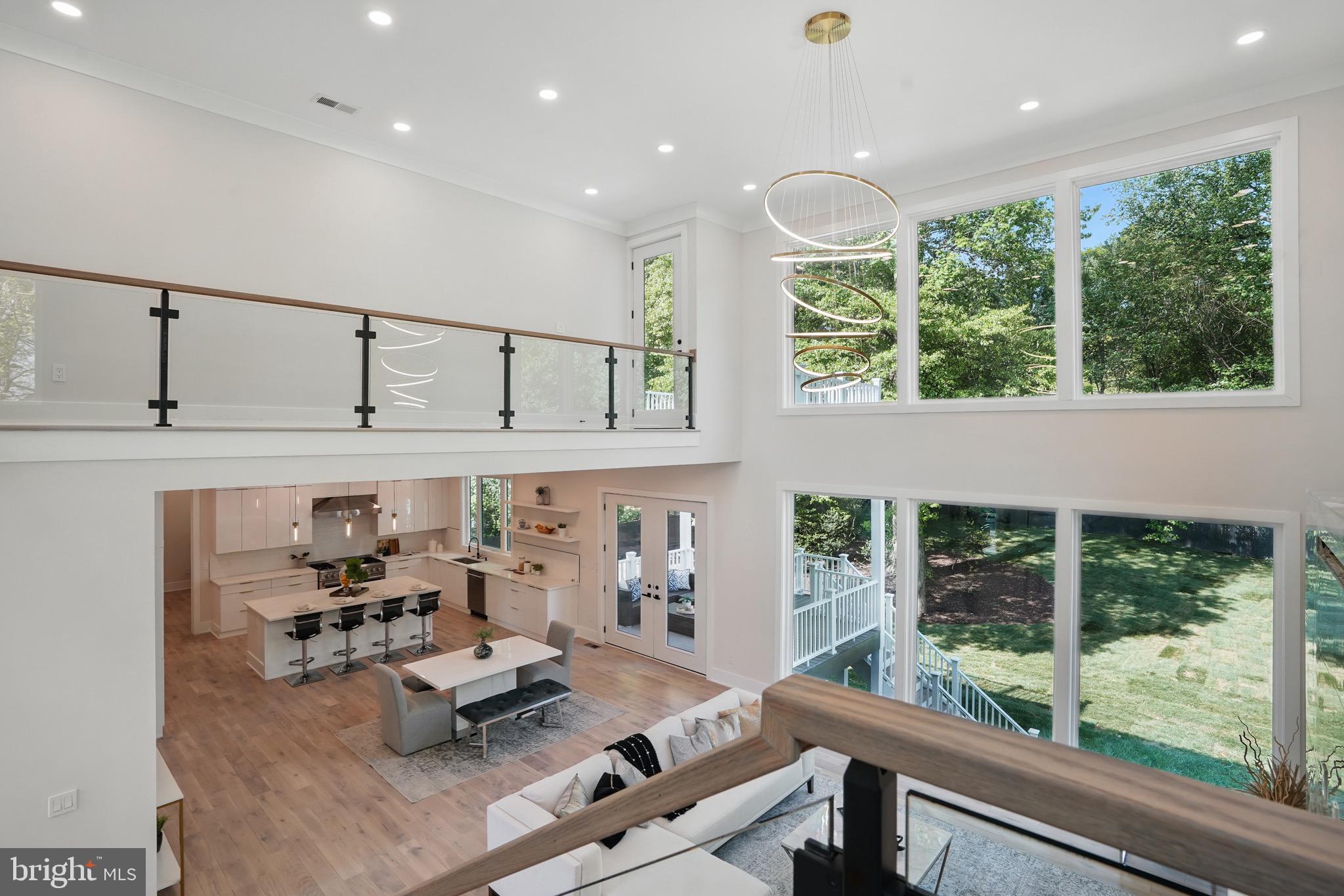 HOLLY PARK - Residential