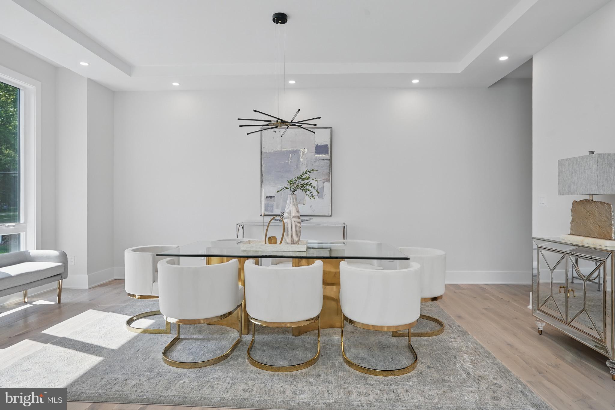 HOLLY PARK - Residential