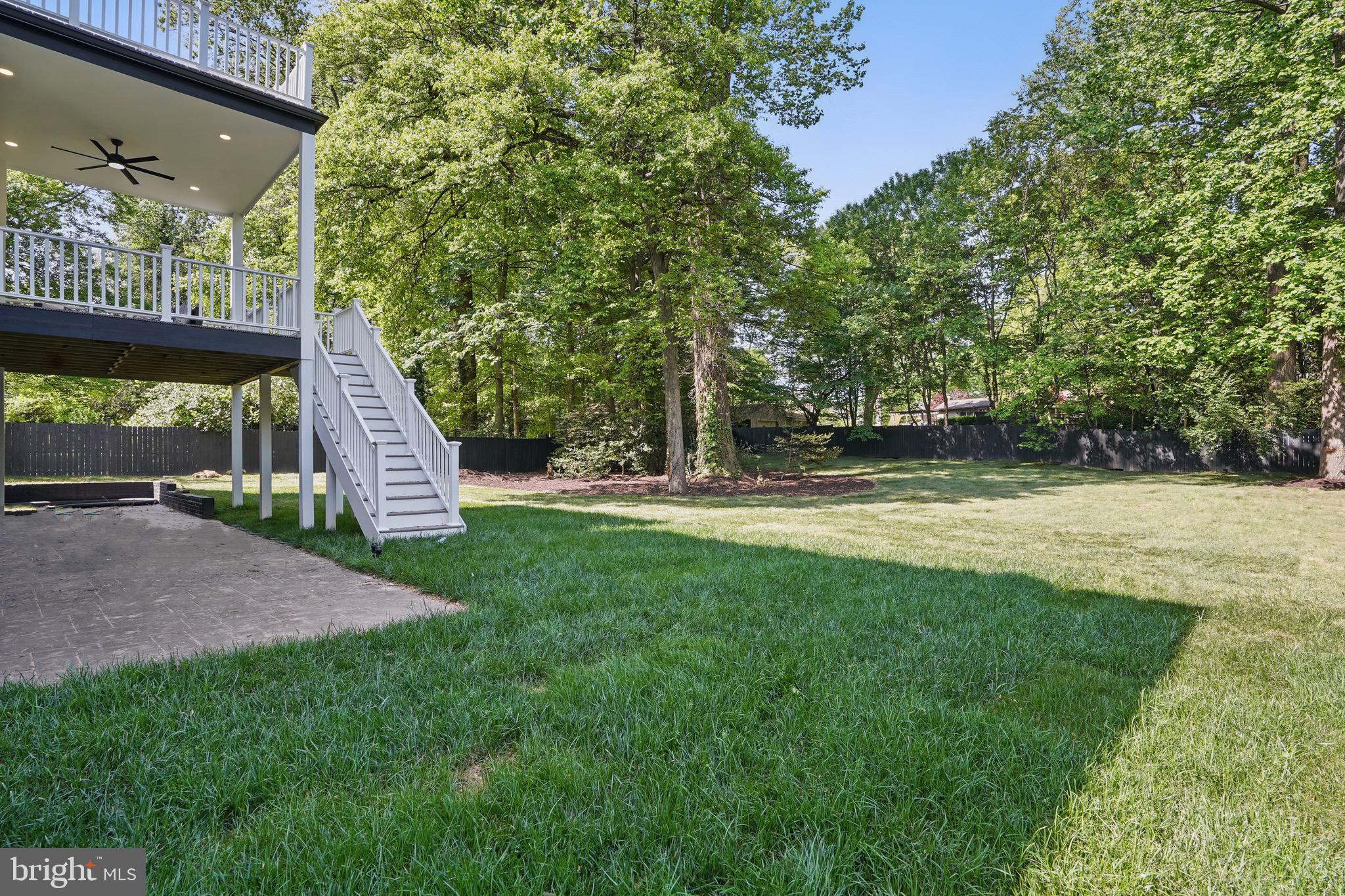 HOLLY PARK - Residential