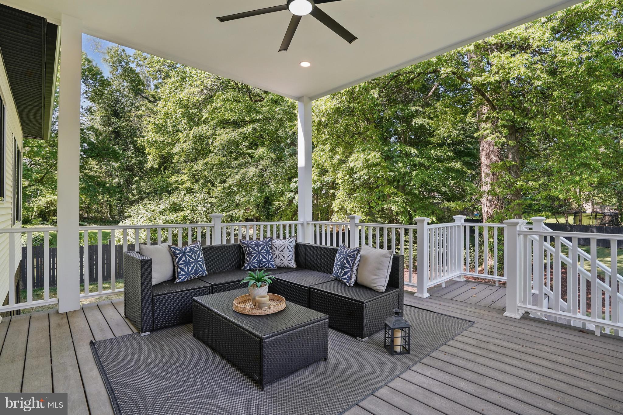 HOLLY PARK - Residential