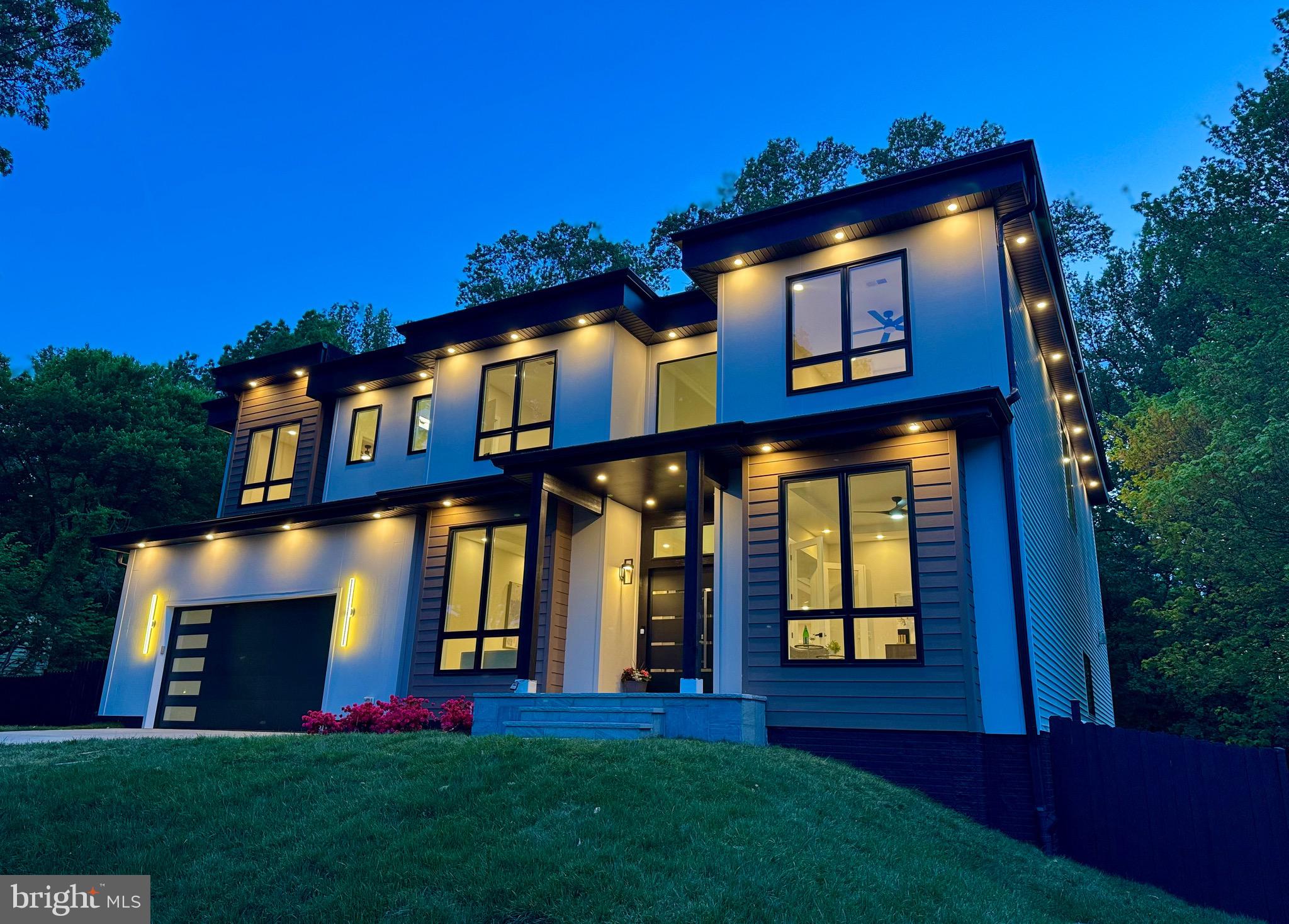 HOLLY PARK - Residential