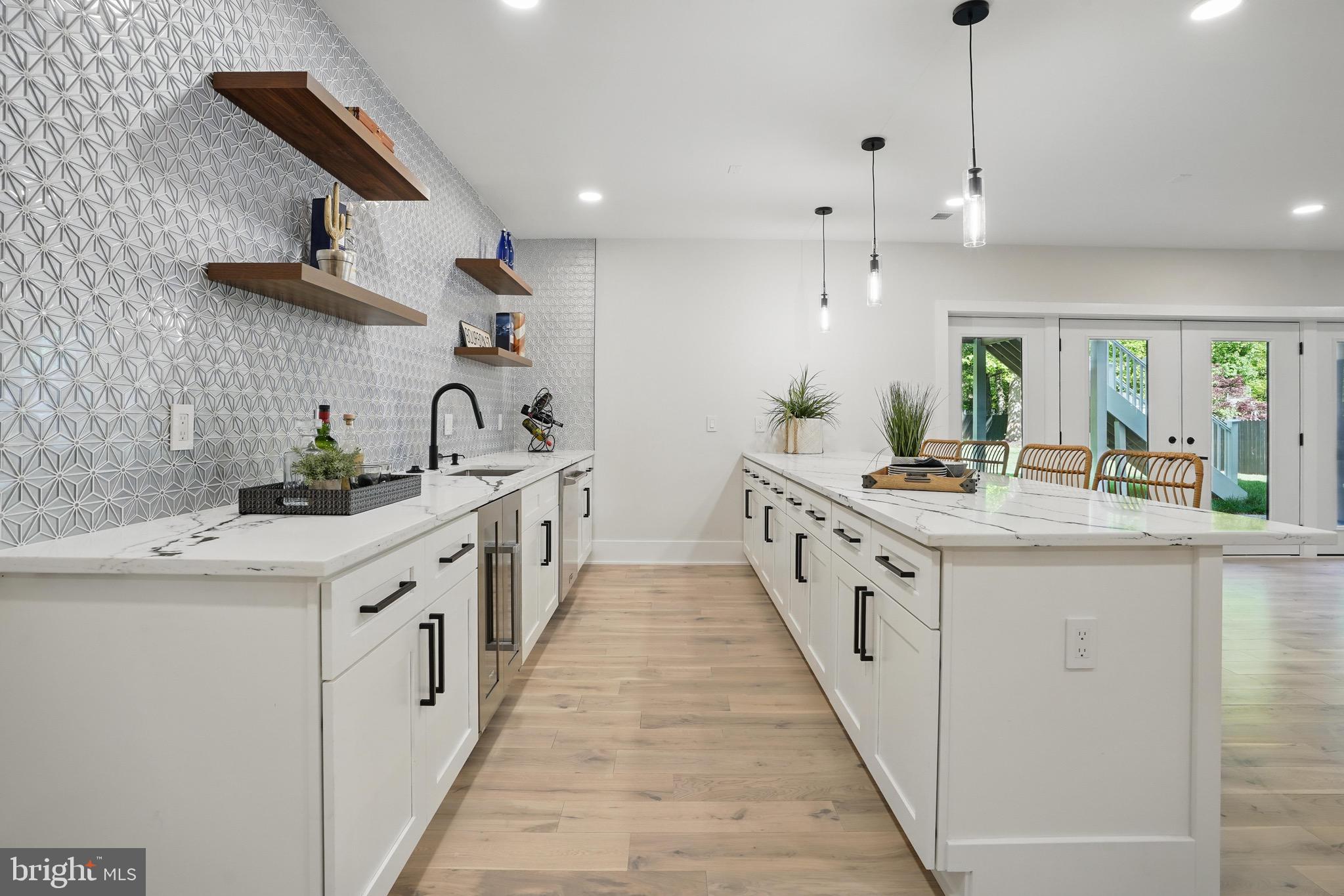 HOLLY PARK - Residential