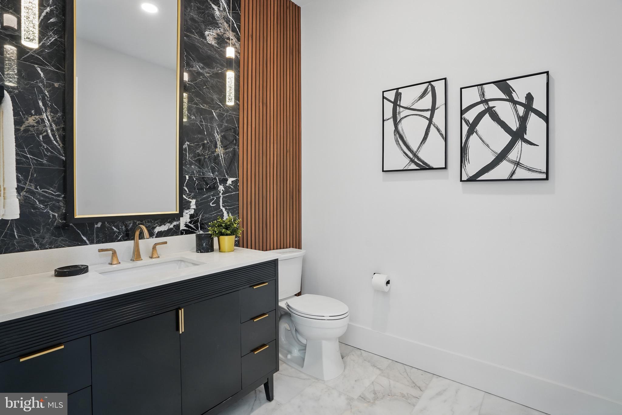 HOLLY PARK - Residential