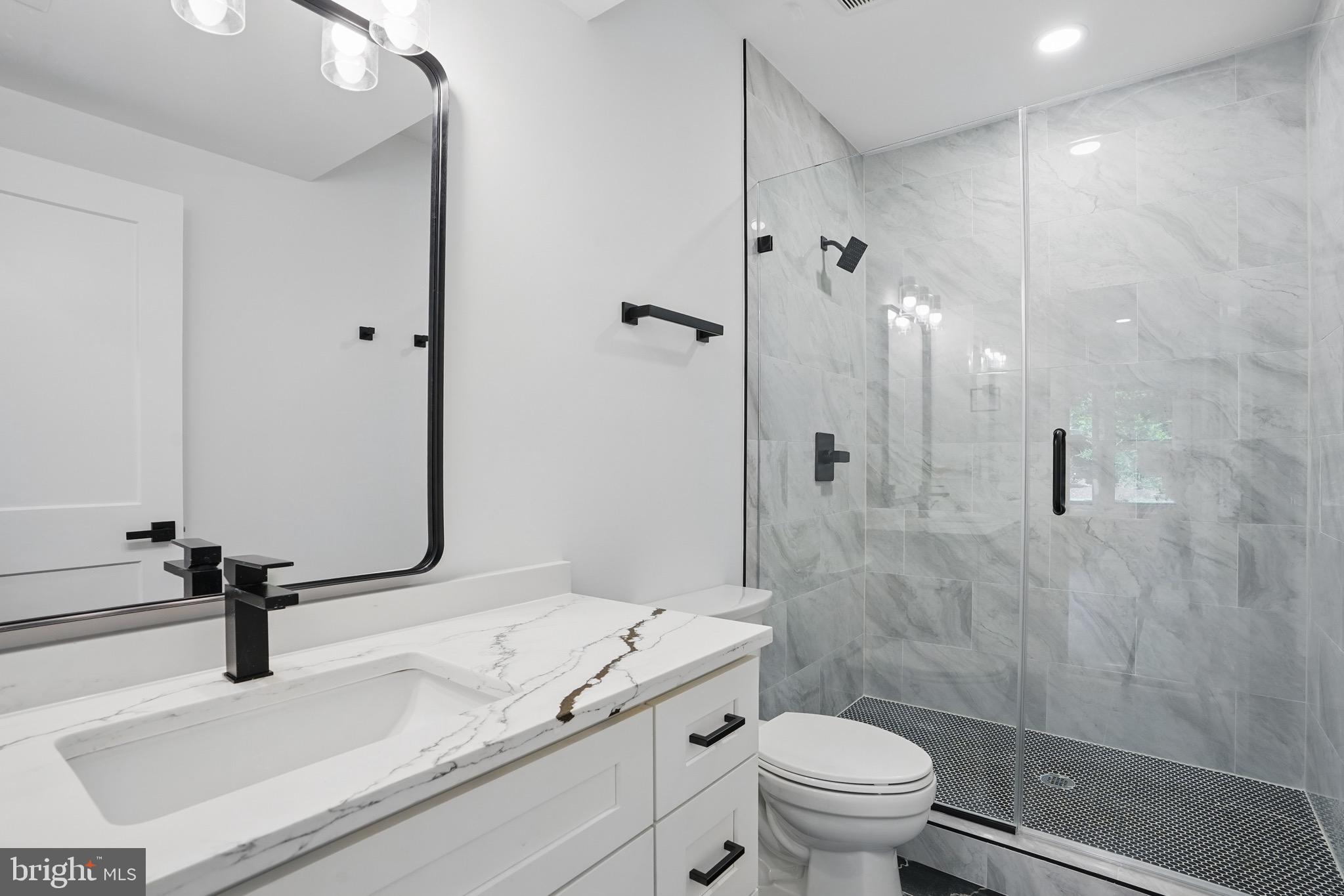 HOLLY PARK - Residential