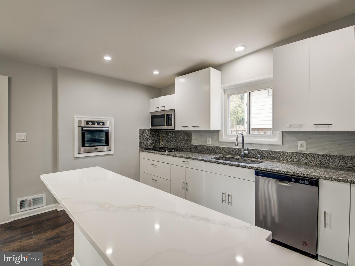 TWINBROOK FOREST - Residential