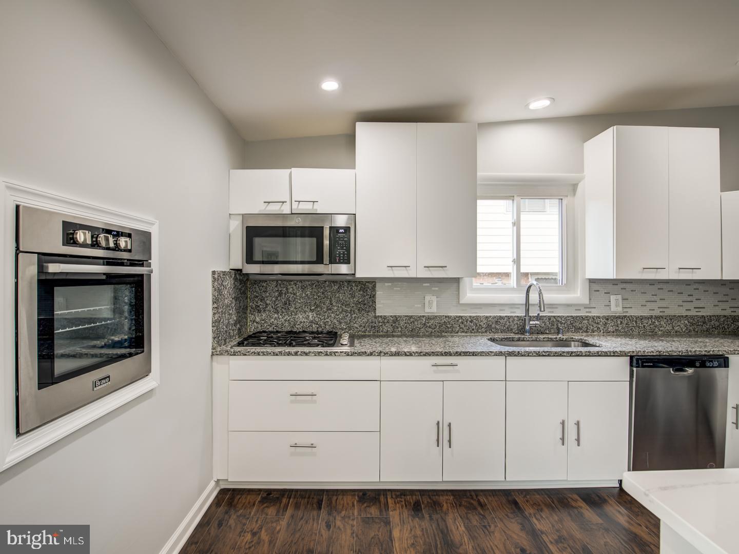 TWINBROOK FOREST - Residential