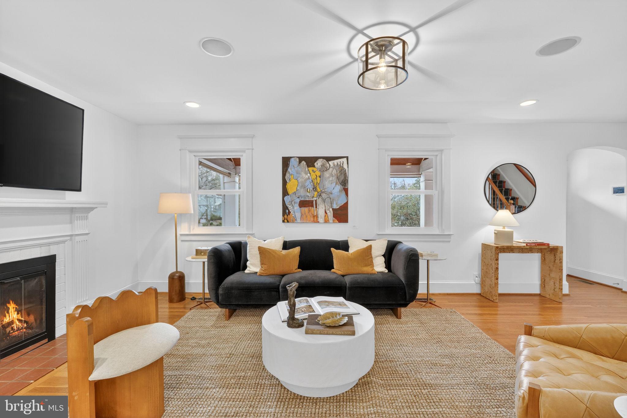 BEVERLEY HILLS - Residential