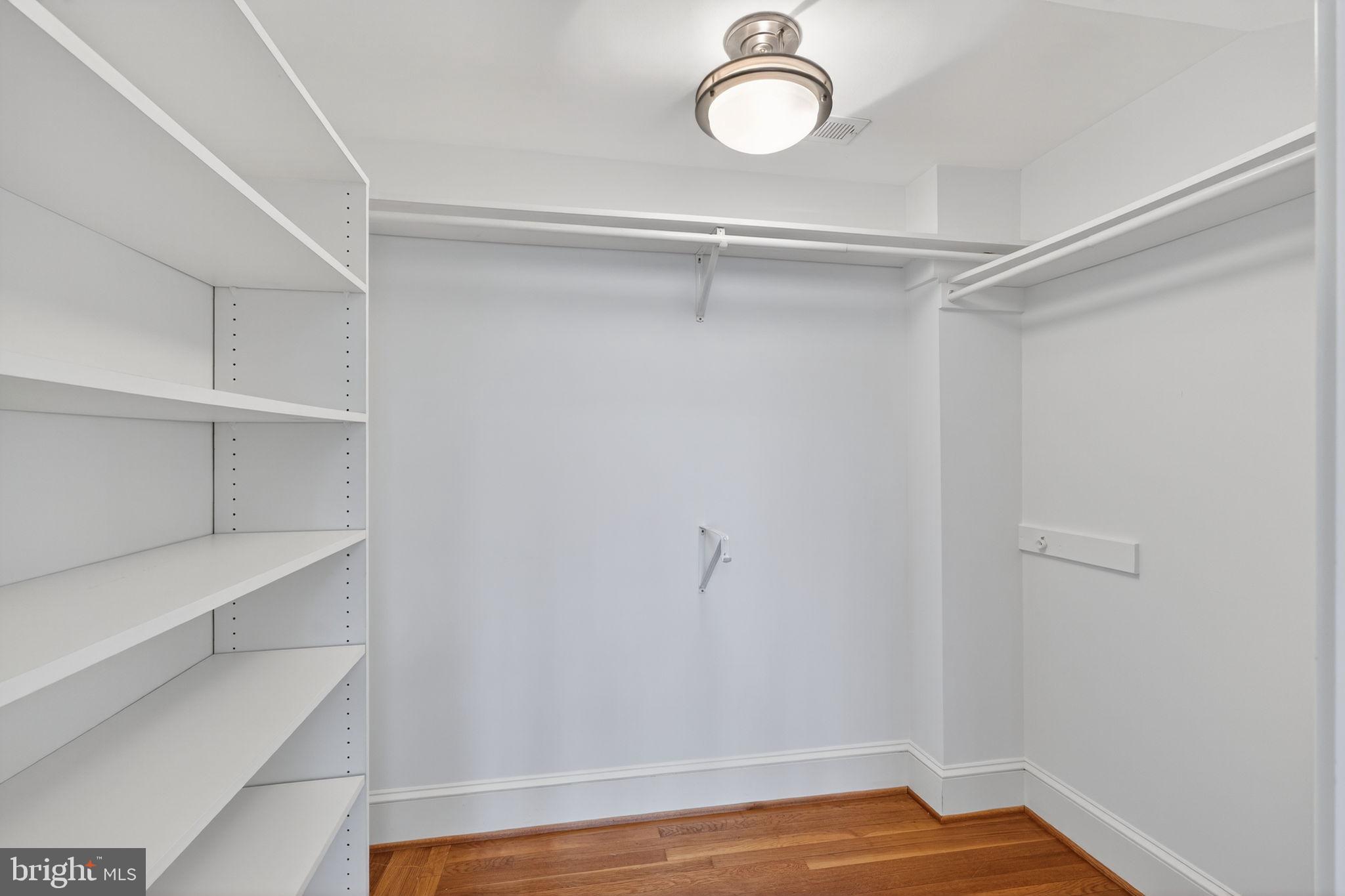 BEVERLEY HILLS - Residential