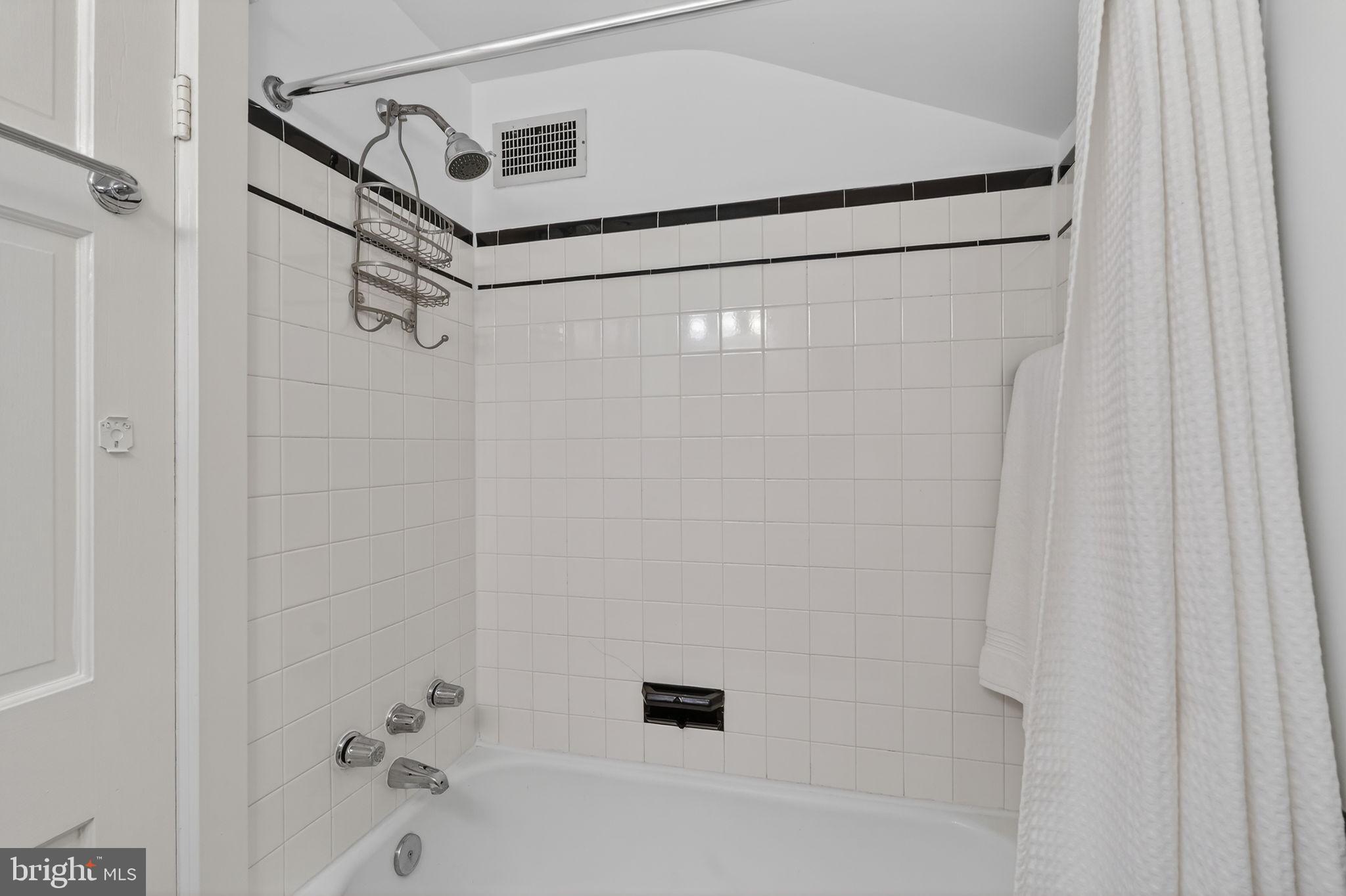 BEVERLEY HILLS - Residential